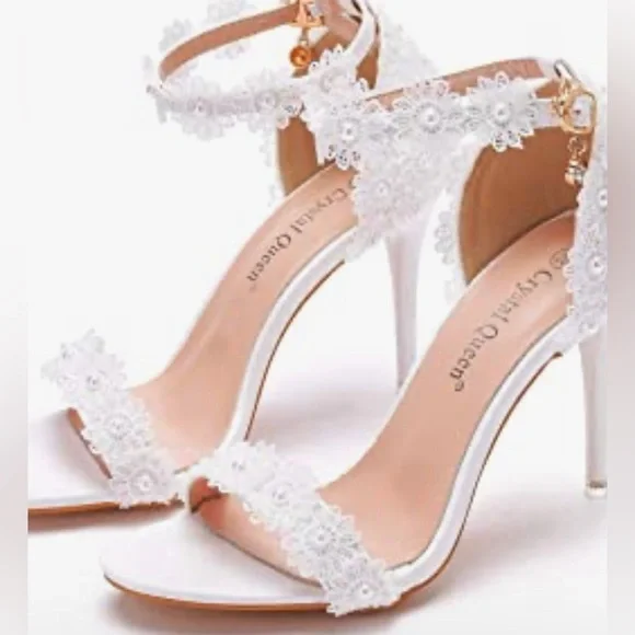 NWT White lace Ankle Strap High Heel - Picture 3 of 7